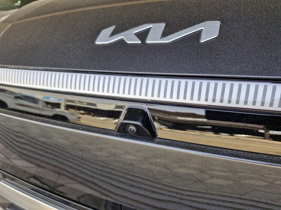 2025 Kia K8 GLS 