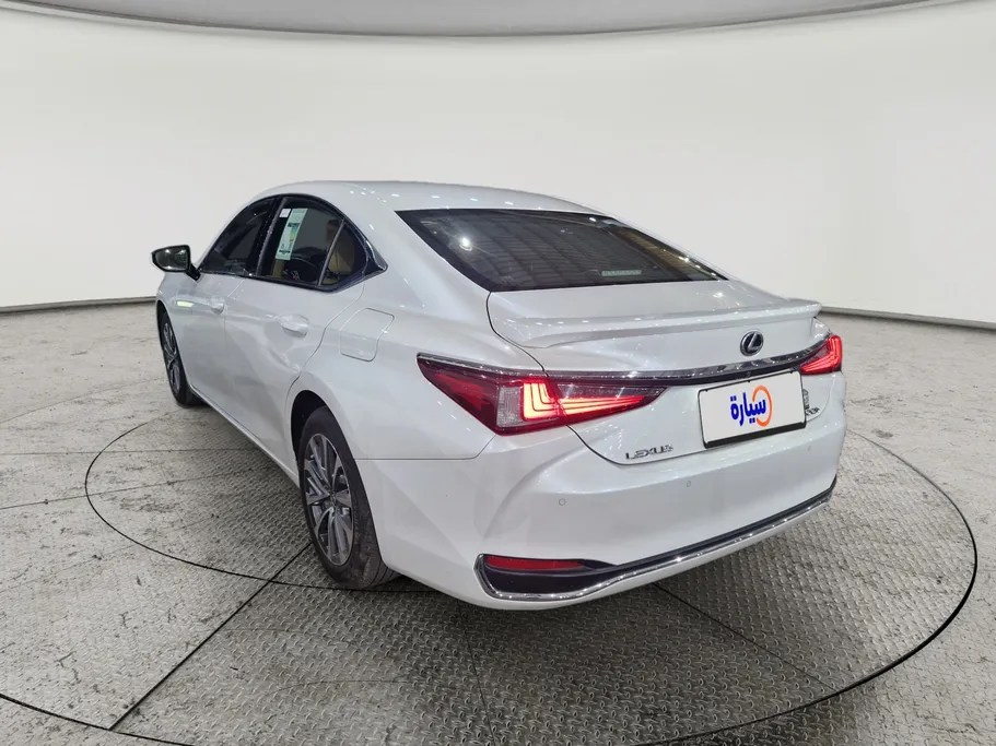 2024 Lexus ES 300 AH Hybrid  