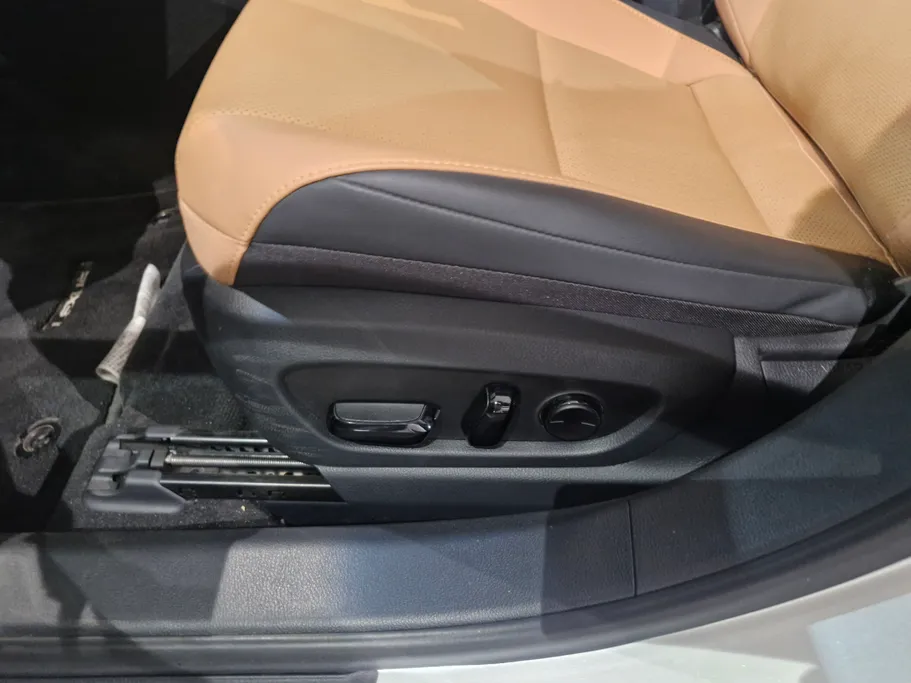 2024 Lexus ES 300 AH Hybrid  