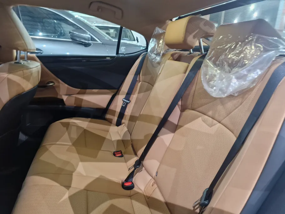 2024 Lexus ES 300 AH Hybrid  