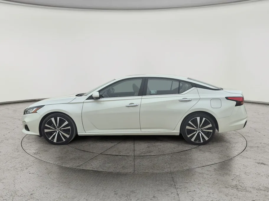 2022 Nissan Altima SL 
