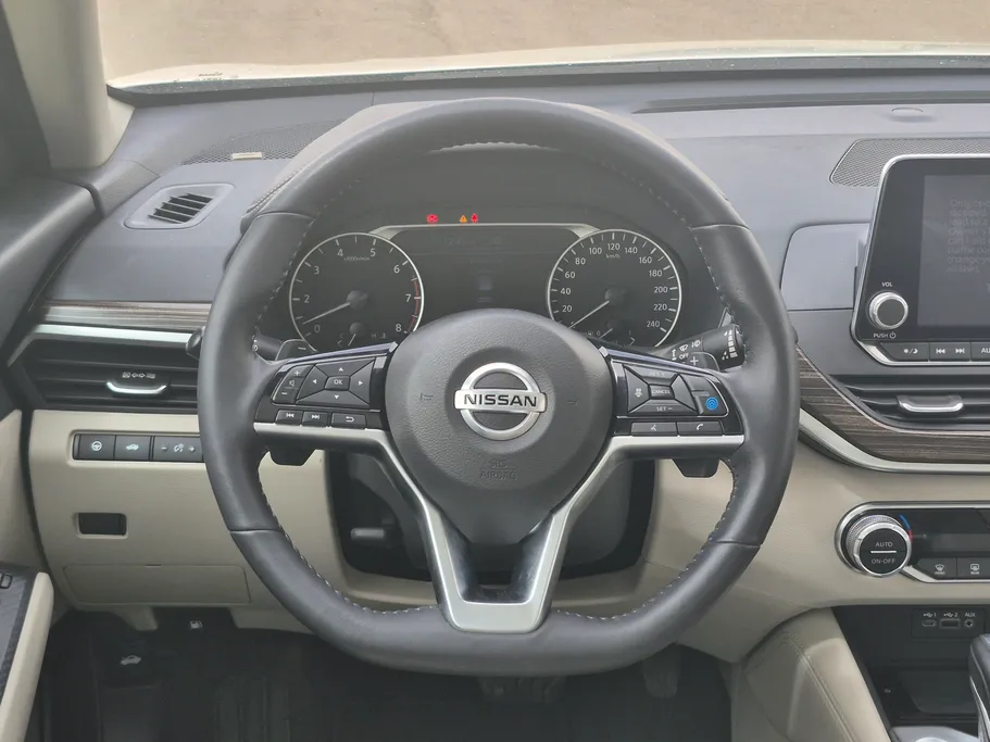 2022 Nissan Altima SL 