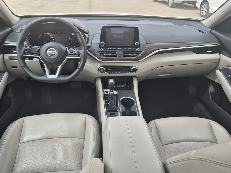 2022 Nissan Altima SL 