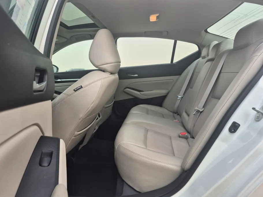 2022 Nissan Altima SL 