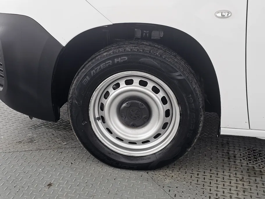 بيجو بارتنر Short van 2022 