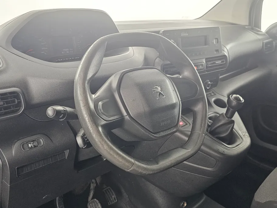 بيجو بارتنر Short van 2022 