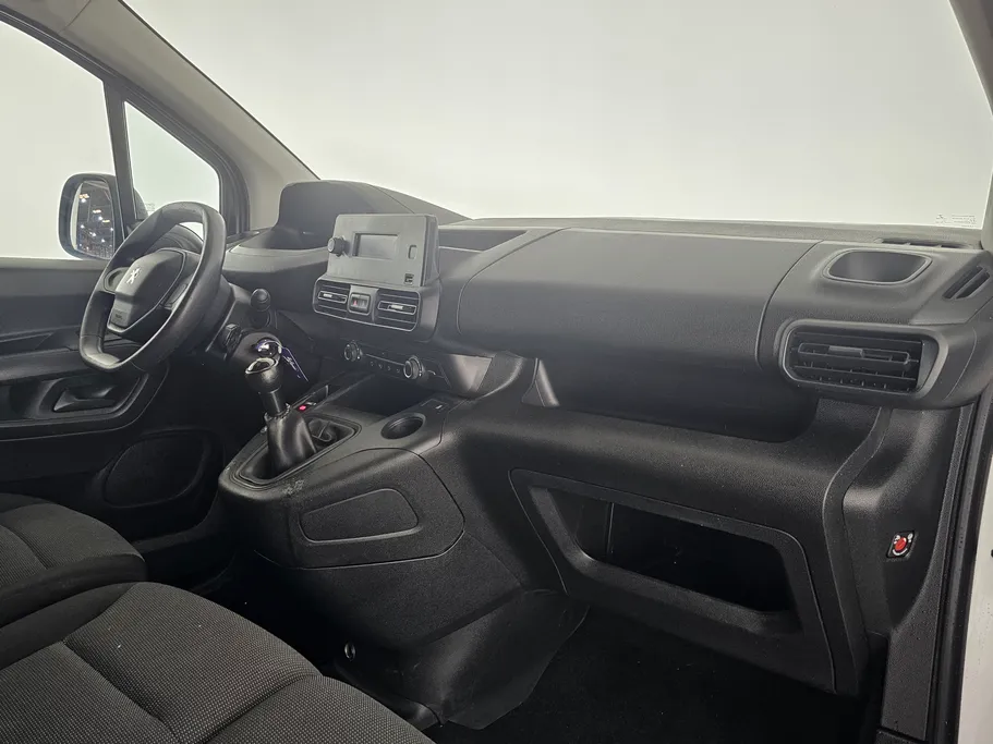 بيجو بارتنر Short van 2022 