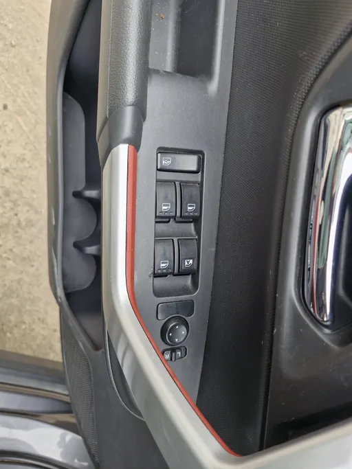 2023 Toyota Raize XLE 