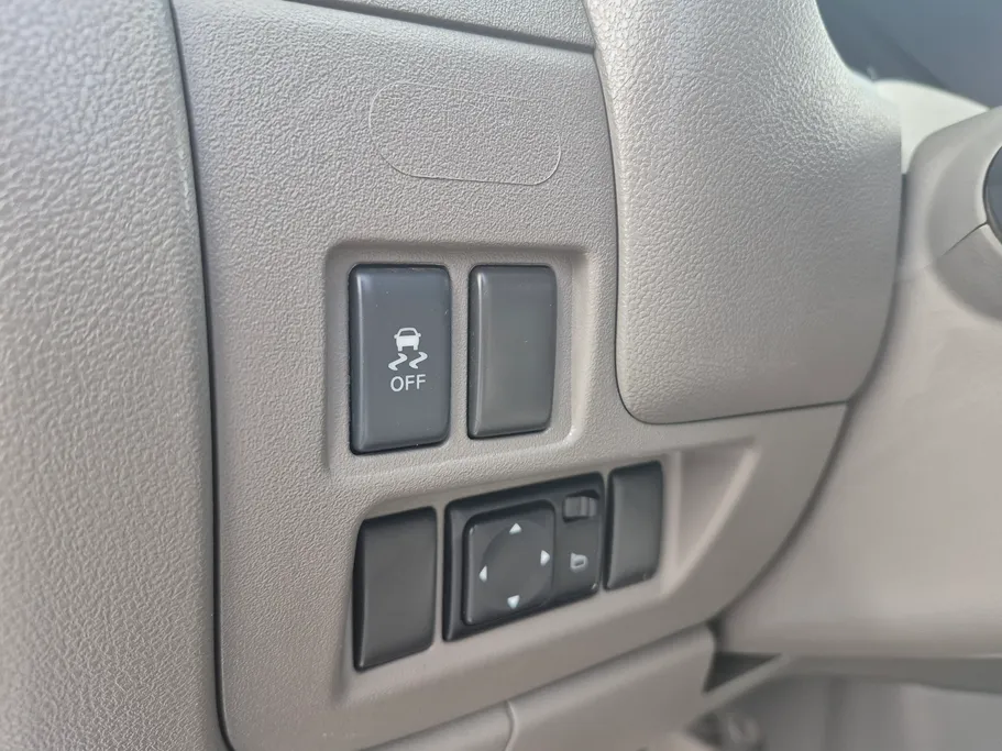 2023 Nissan Sunny SV Comfort 