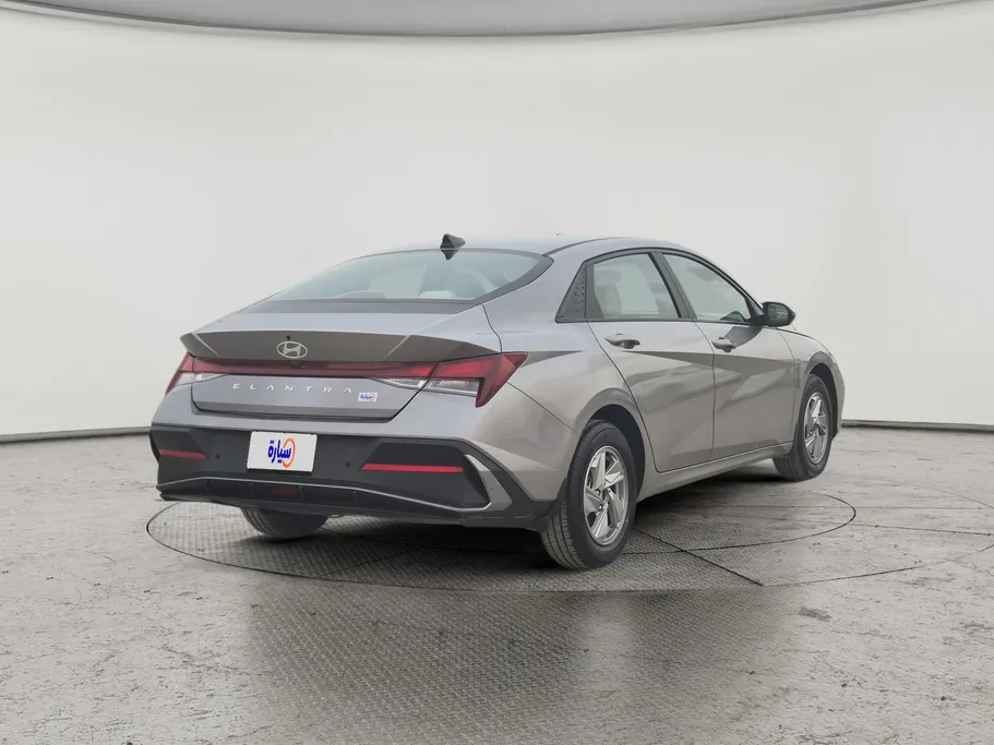 2024 Hyundai Elantra Smart 
