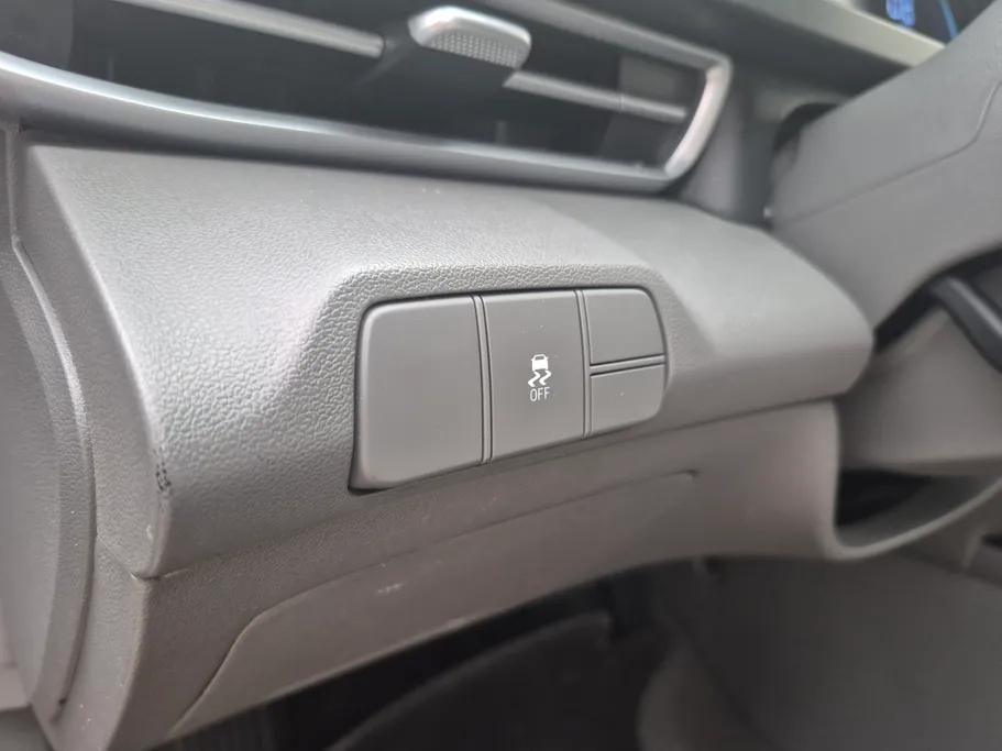 2024 Hyundai Elantra Smart 