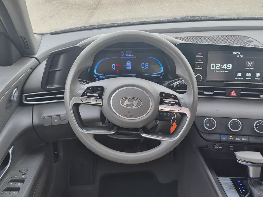 2024 Hyundai Elantra Smart 