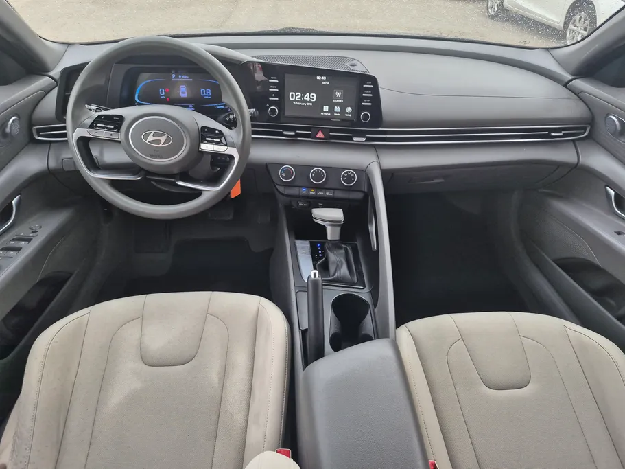 2024 Hyundai Elantra Smart 