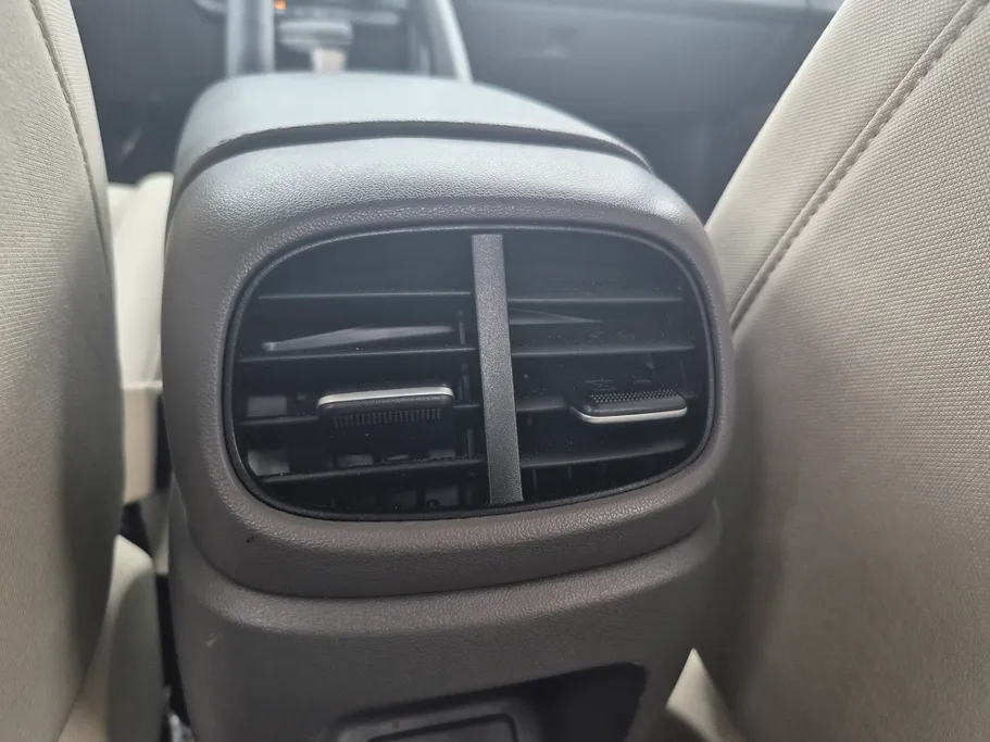 2024 Hyundai Elantra Smart 