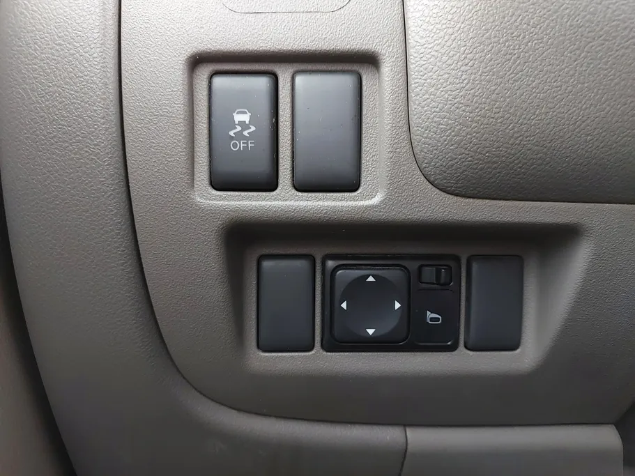 نيسان صني SV 2022 