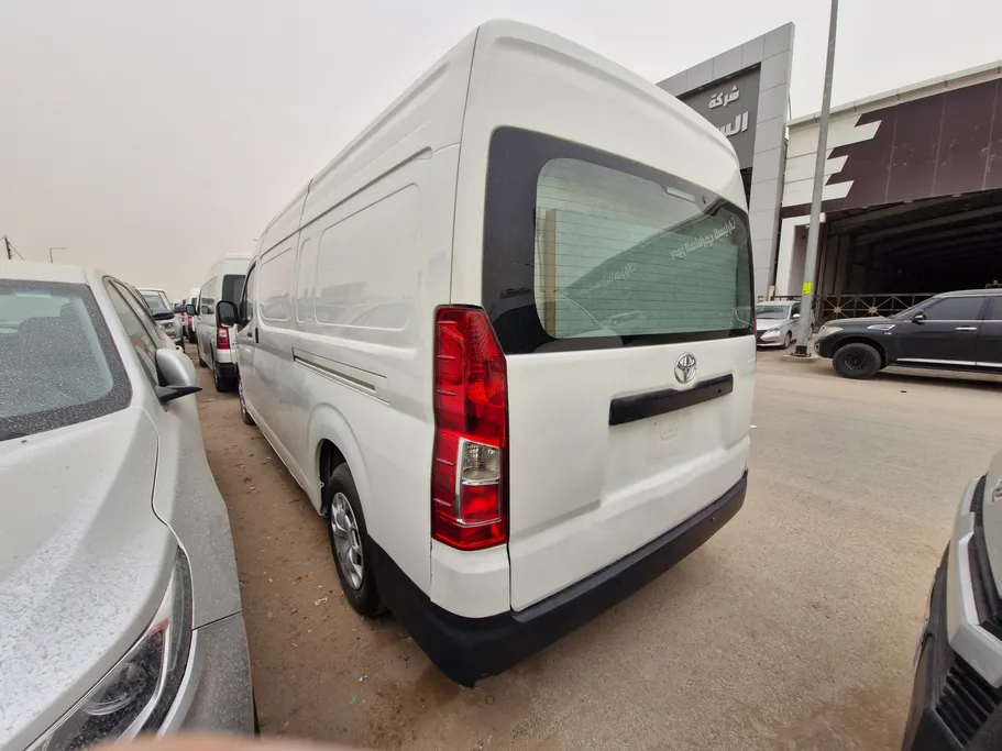 تويوتا هايس ثلاجة سقف عالي 2021 