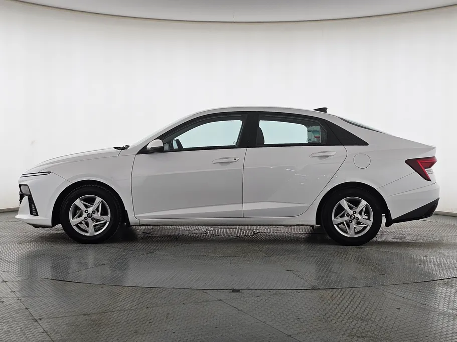 2024 Hyundai Accent Fleet 