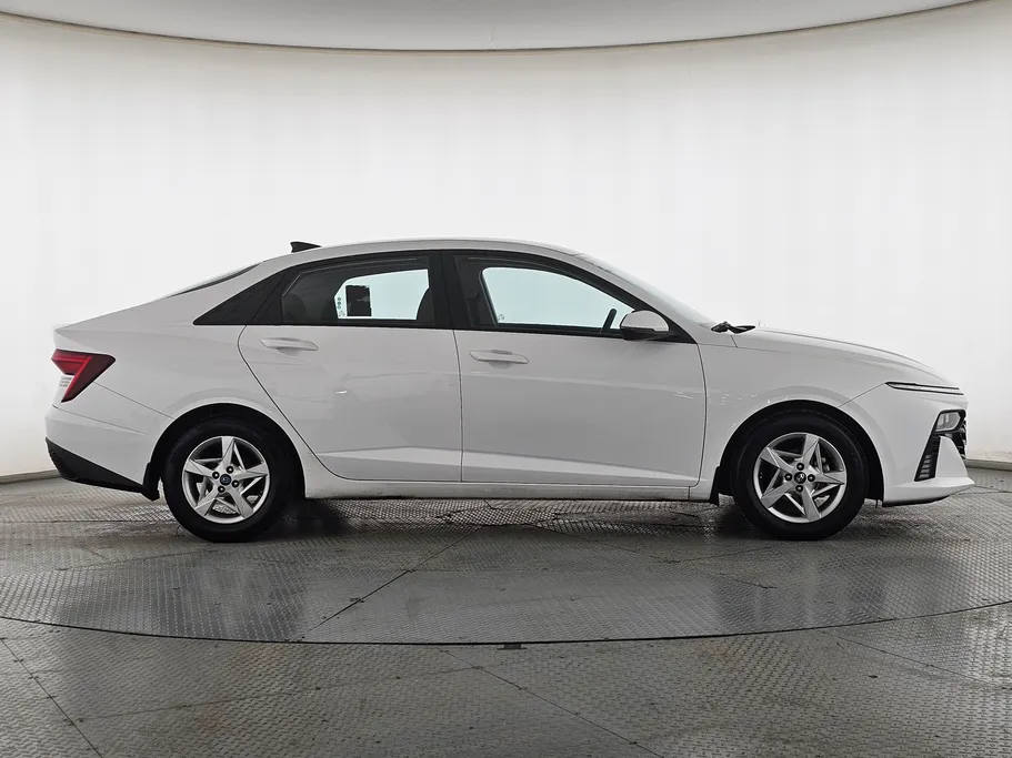 2024 Hyundai Accent Fleet 