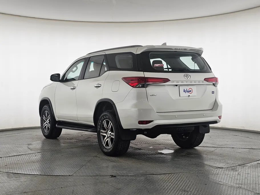 تويوتا فورتشنر GX 2022 