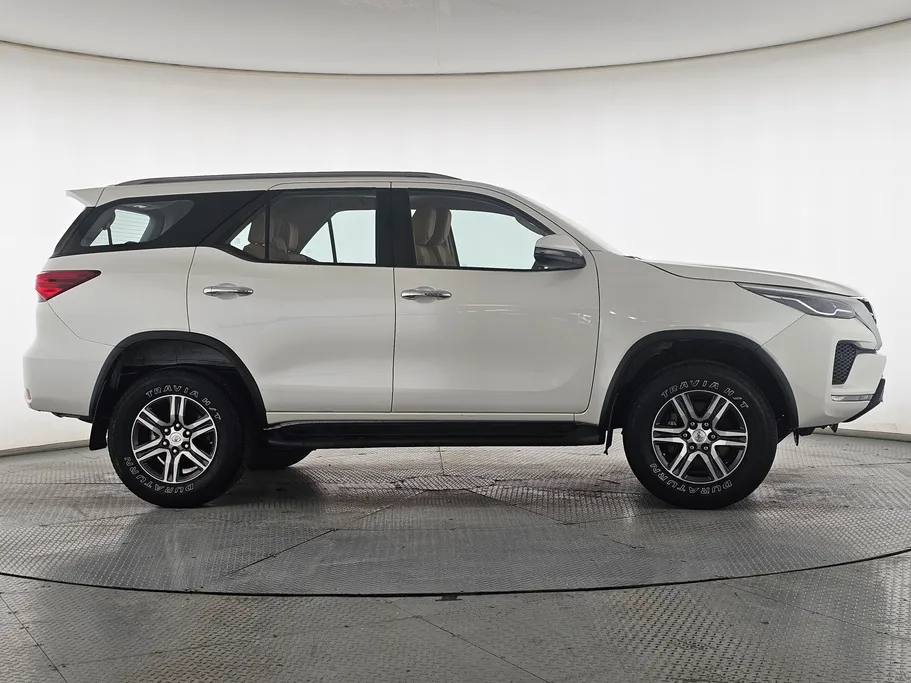 تويوتا فورتشنر GX 2022 