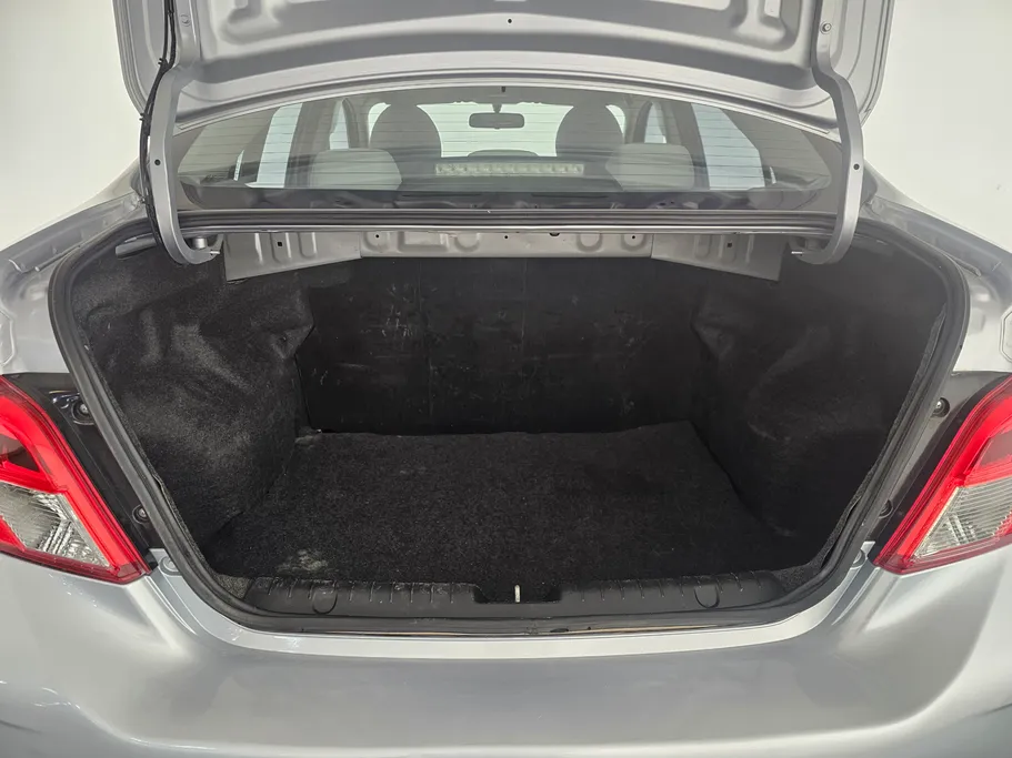 ميتسوبيشي اتراج L 2021 