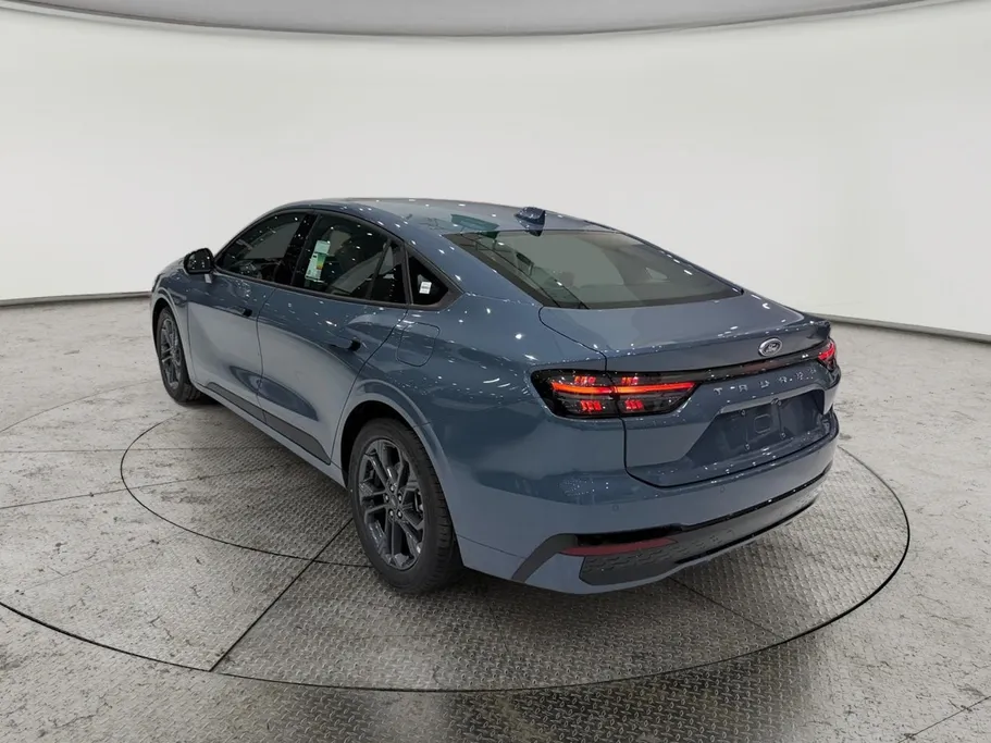 فورد تورس ترند الإصدار الجديد 2026 