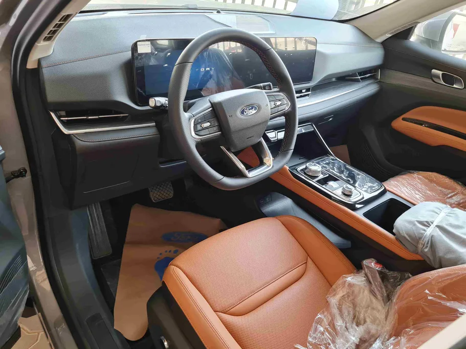 فورد تريتوري تيتانيوم 2026 