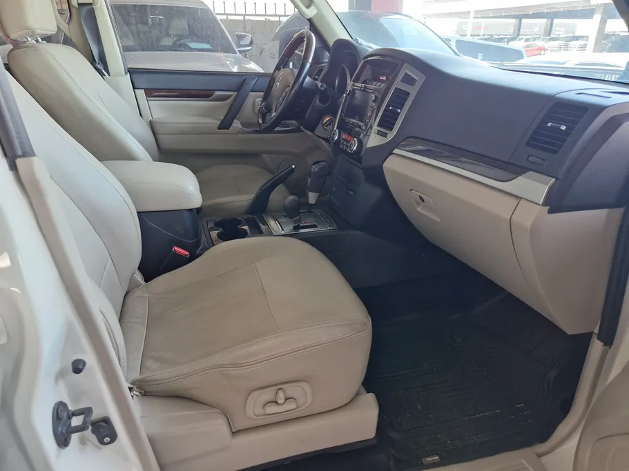 ميتسوبيشي باجيرو GLS 5Doors 2020 