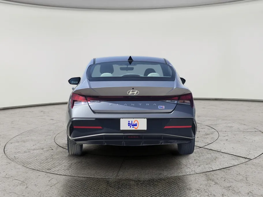 2024 هيونداي Elantra سمارت 
