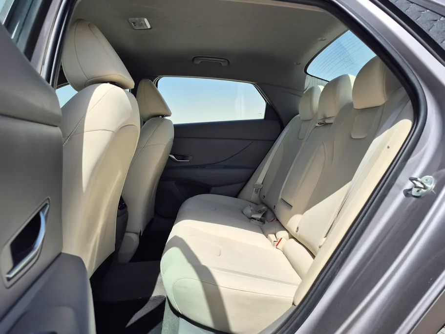 2024 هيونداي Elantra سمارت 