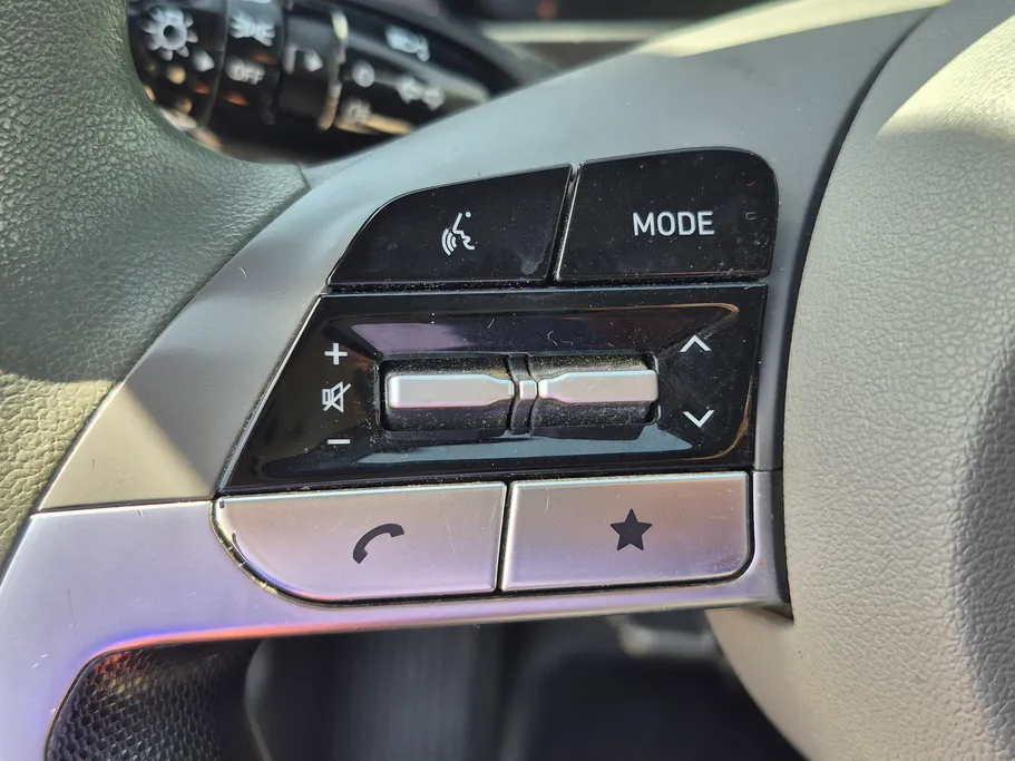 2024 هيونداي Elantra سمارت 