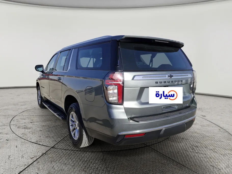 2023 Chevrolet Suburban LS 