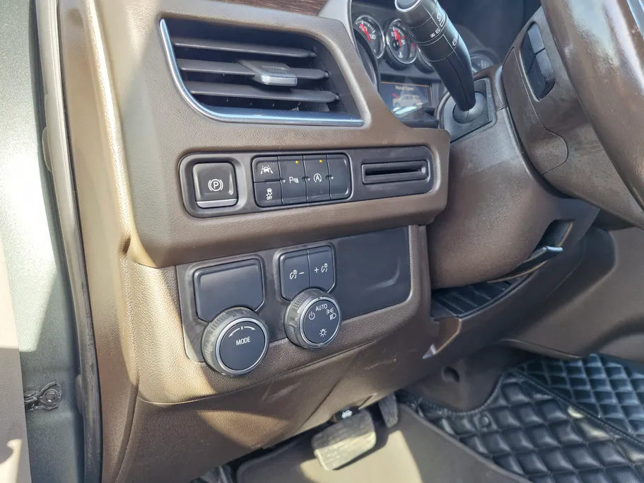 2023 Chevrolet Suburban LS 