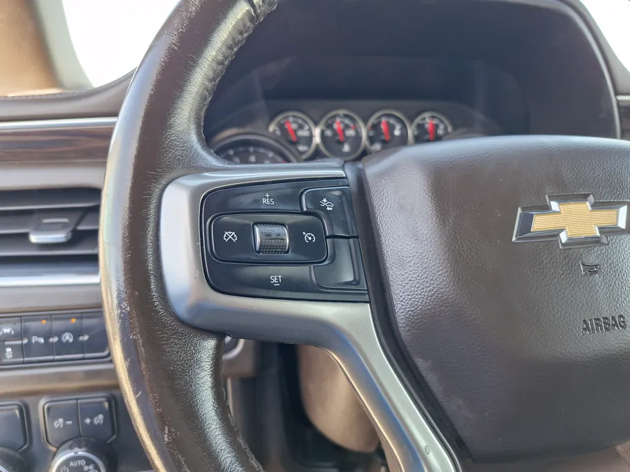 2023 Chevrolet Suburban LS 