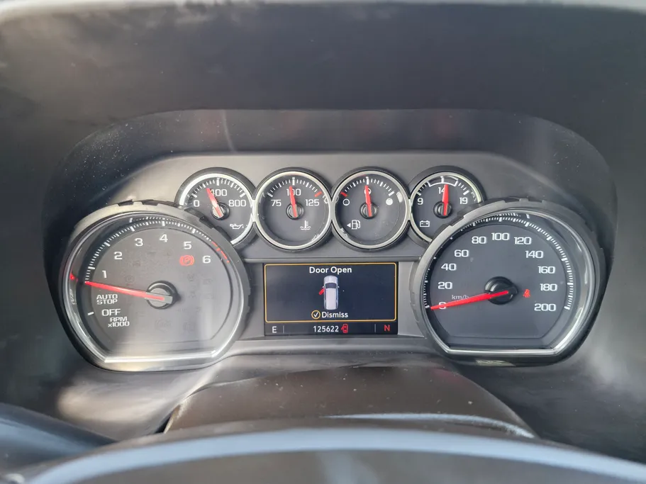 2023 Chevrolet Suburban LS 