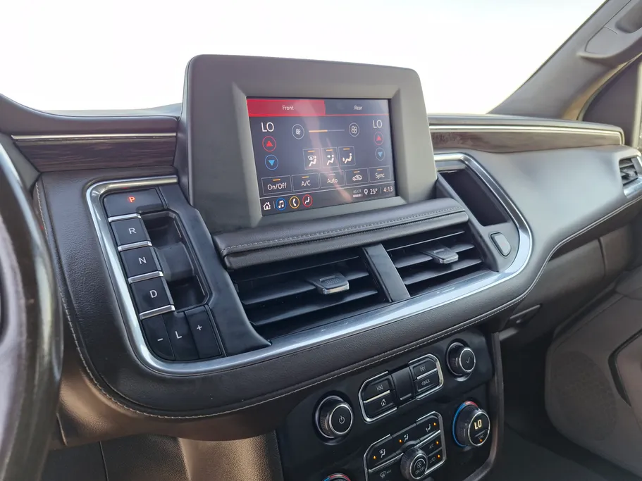 2023 Chevrolet Suburban LS 