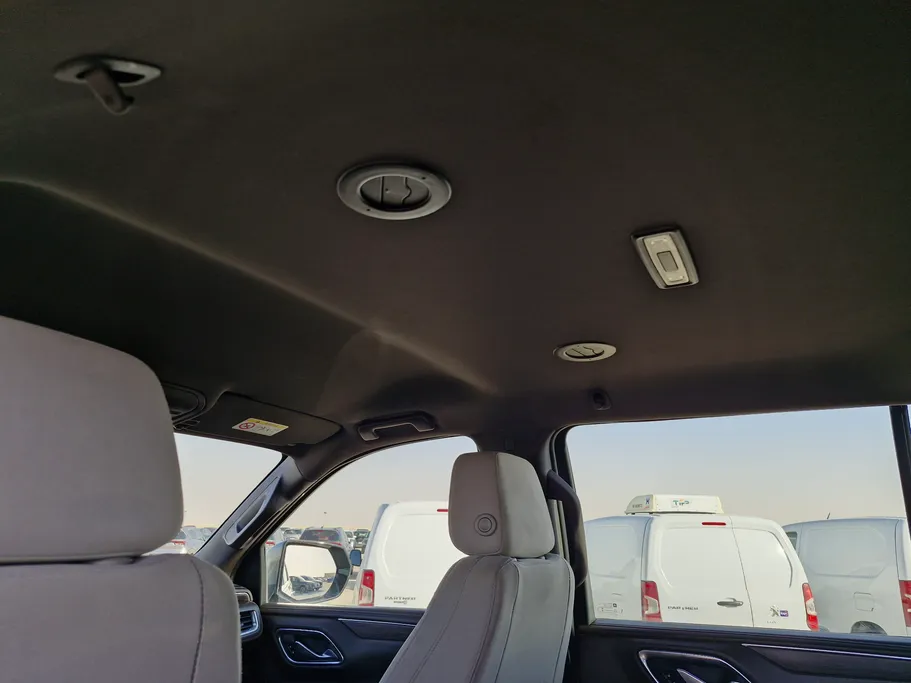 2023 Chevrolet Suburban LS 