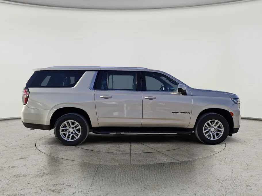 2023 Chevrolet Suburban LS 