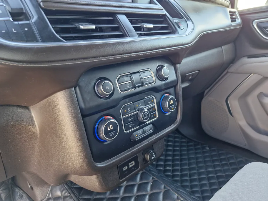 2023 Chevrolet Suburban LS 