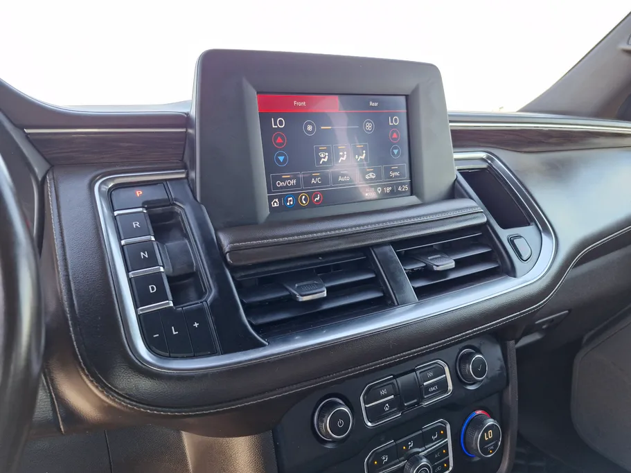 2023 Chevrolet Suburban LS 