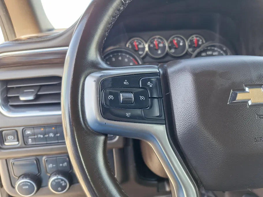 2023 Chevrolet Suburban LS 