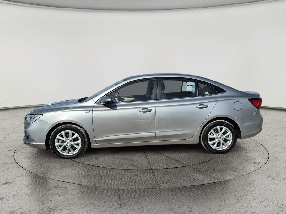 ام جي 5 COM 2022 