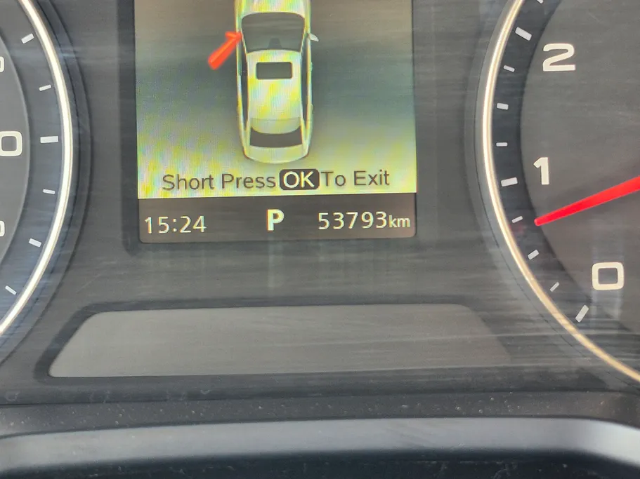 ام جي 5 COM 2022 