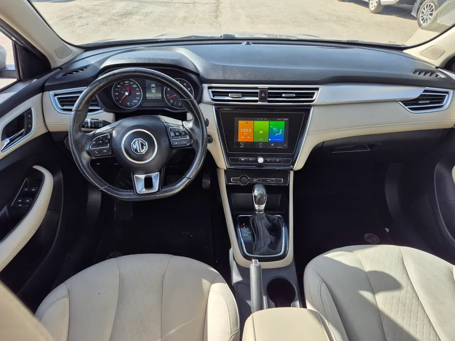 ام جي 5 COM 2022 