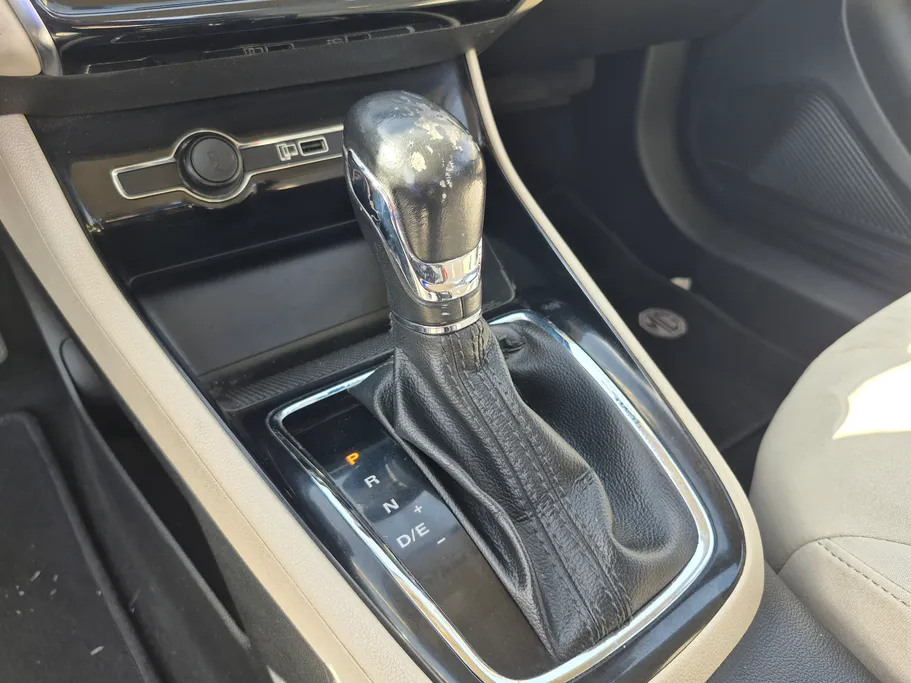 ام جي 5 COM 2022 