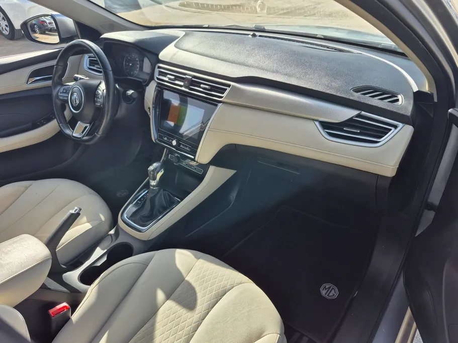 ام جي 5 COM 2022 