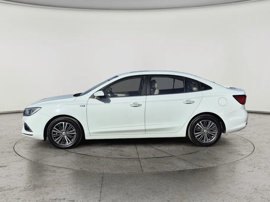 2023 ام جي 5 LUX 