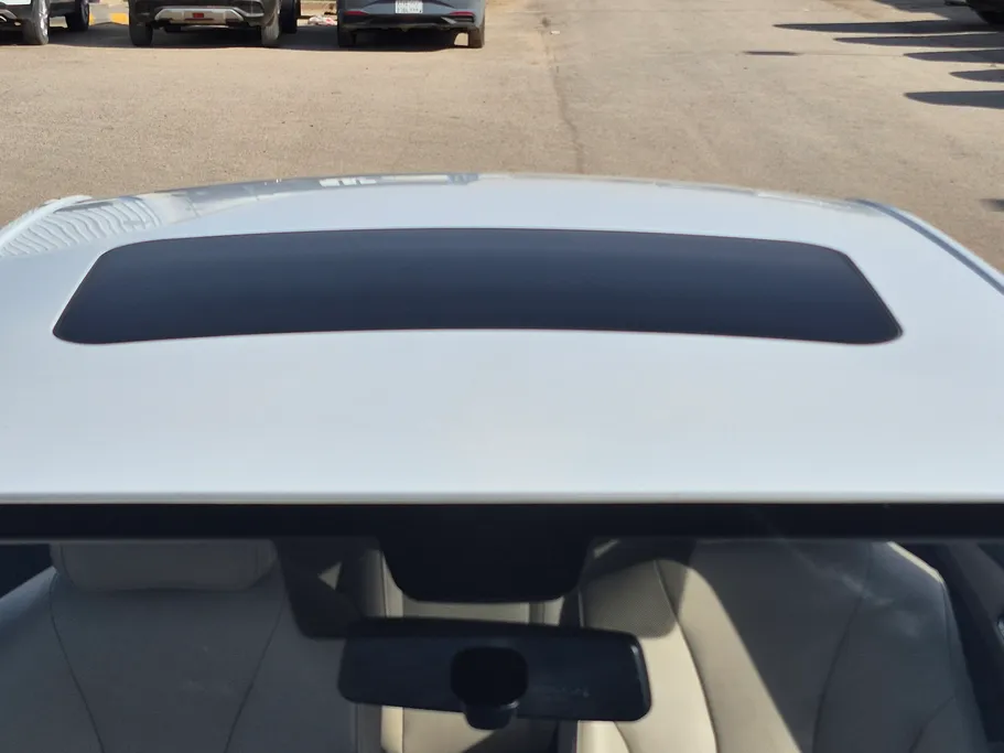 2023 ام جي 5 LUX 