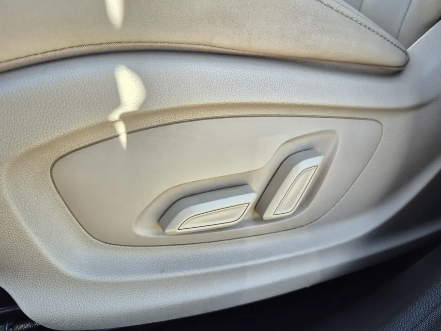 2023 ام جي 5 LUX 