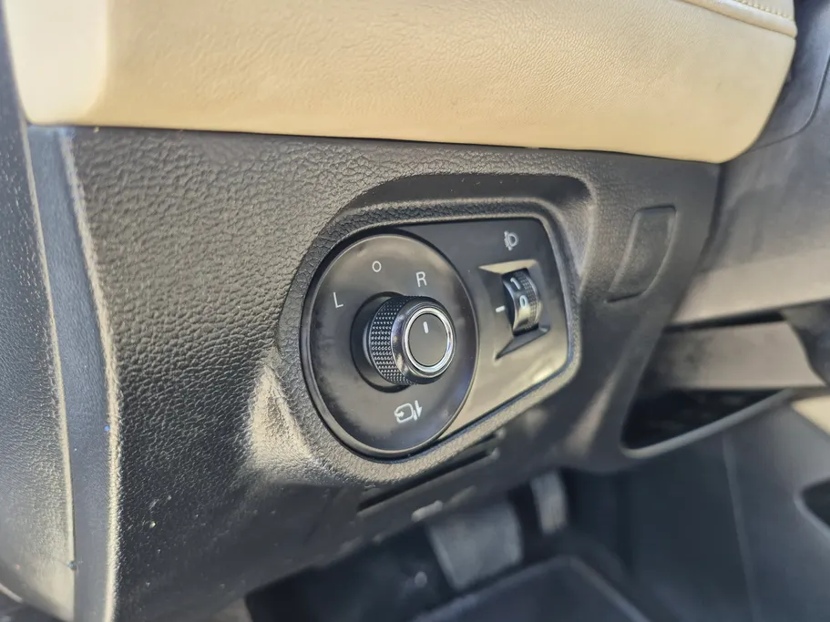 2023 ام جي 5 LUX 